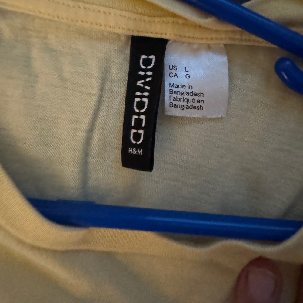 yellow H&M tee - Picture 3 of 3